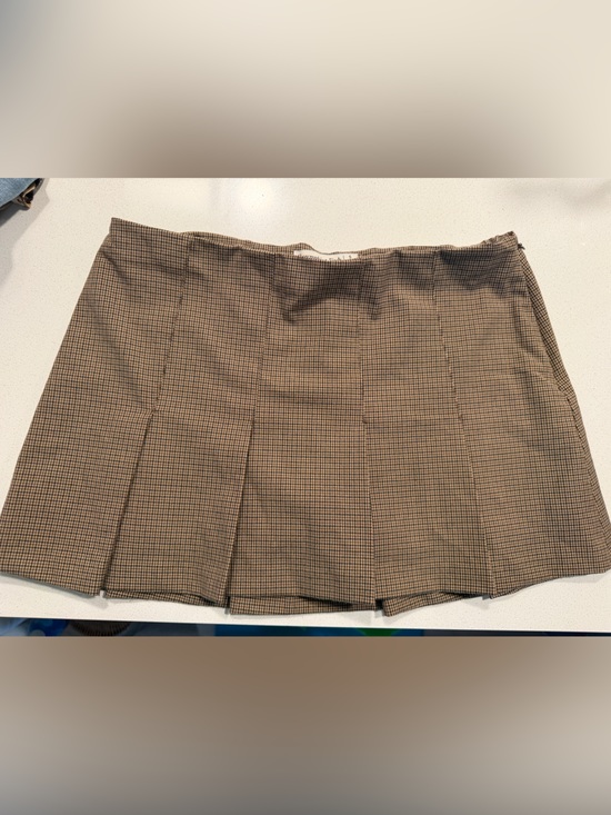 Abercrombie & Fitch Dresses & Skirts - Abercrombie Pleated Brown Plaid Mini Skirt